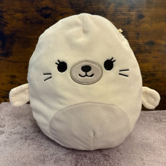 Lucille the Seal Squishmallows 2019 White/Grey Plush Stuffie 8in (SKU: 159TO) - Picture 1 of 7